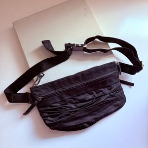 Lululemon Travel Pooch Fanny Pack